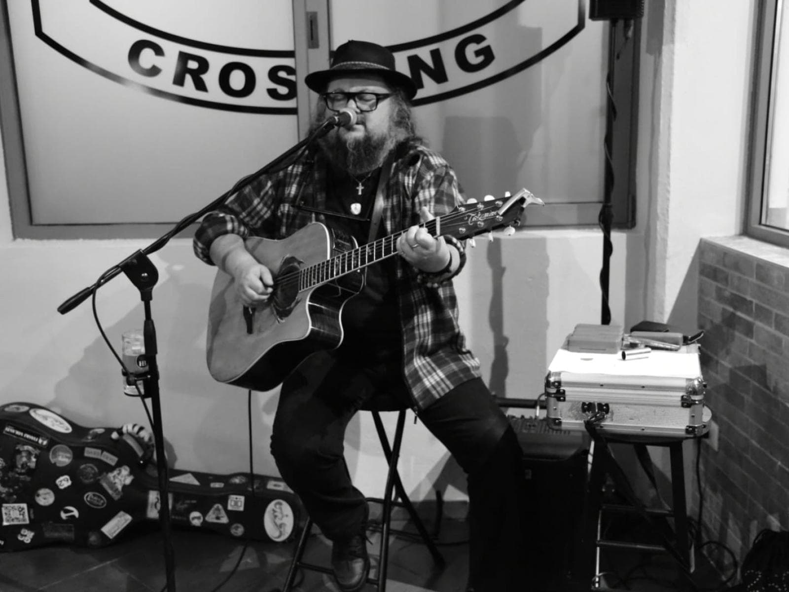 Mariano one-man band acoustic show — Musica a Brescia, Purty Kitchen irish pub