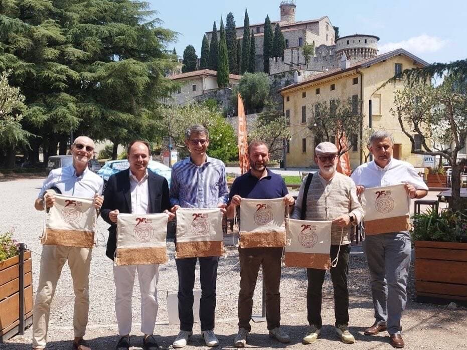 Parte dal colle Cidneo una camminata tra i vigneti e il Castello — All'aperto a Brescia, Castello di Brescia